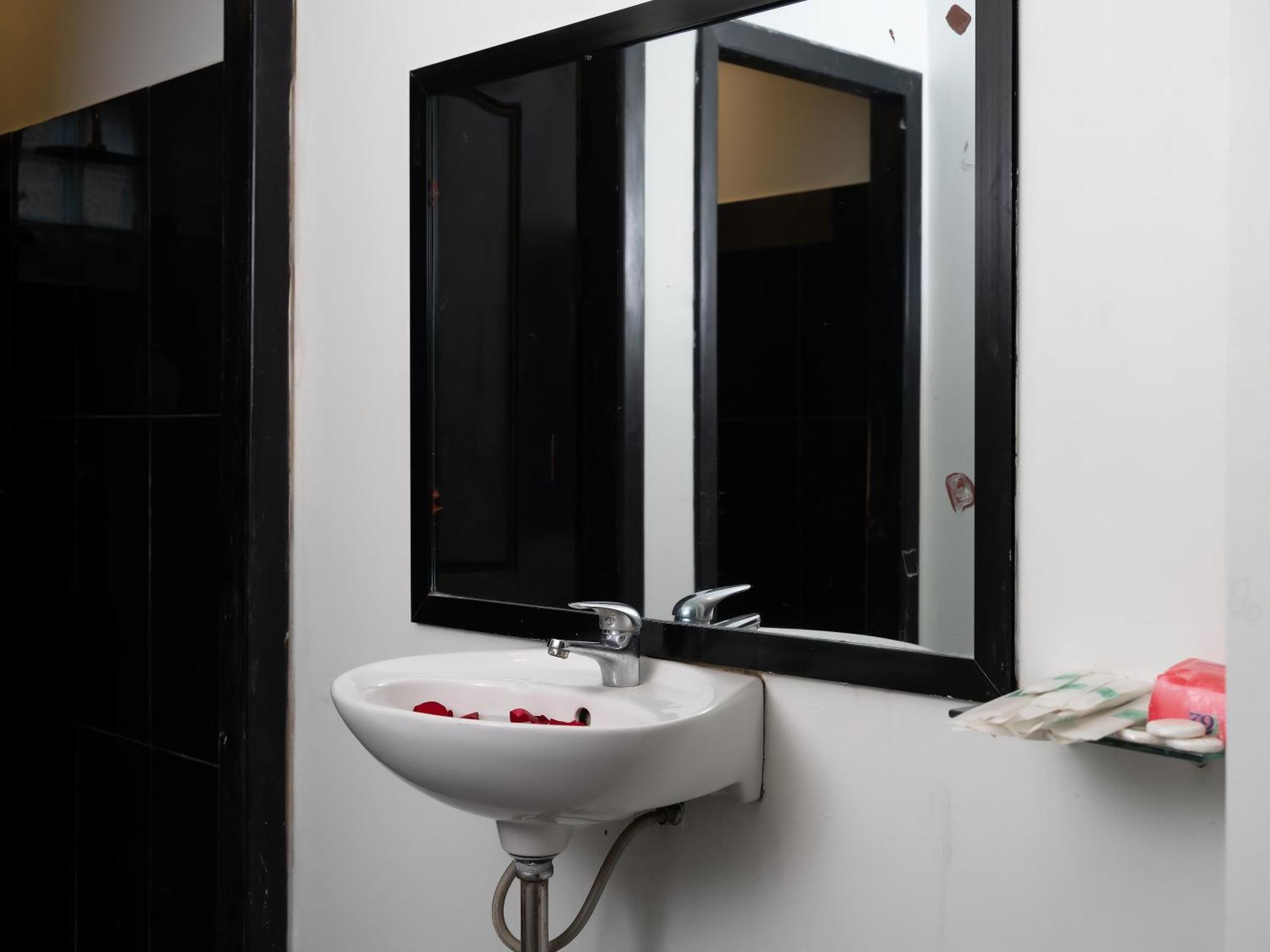 Tunnel Urban Retreat Hotel Сием Реап Екстериор снимка