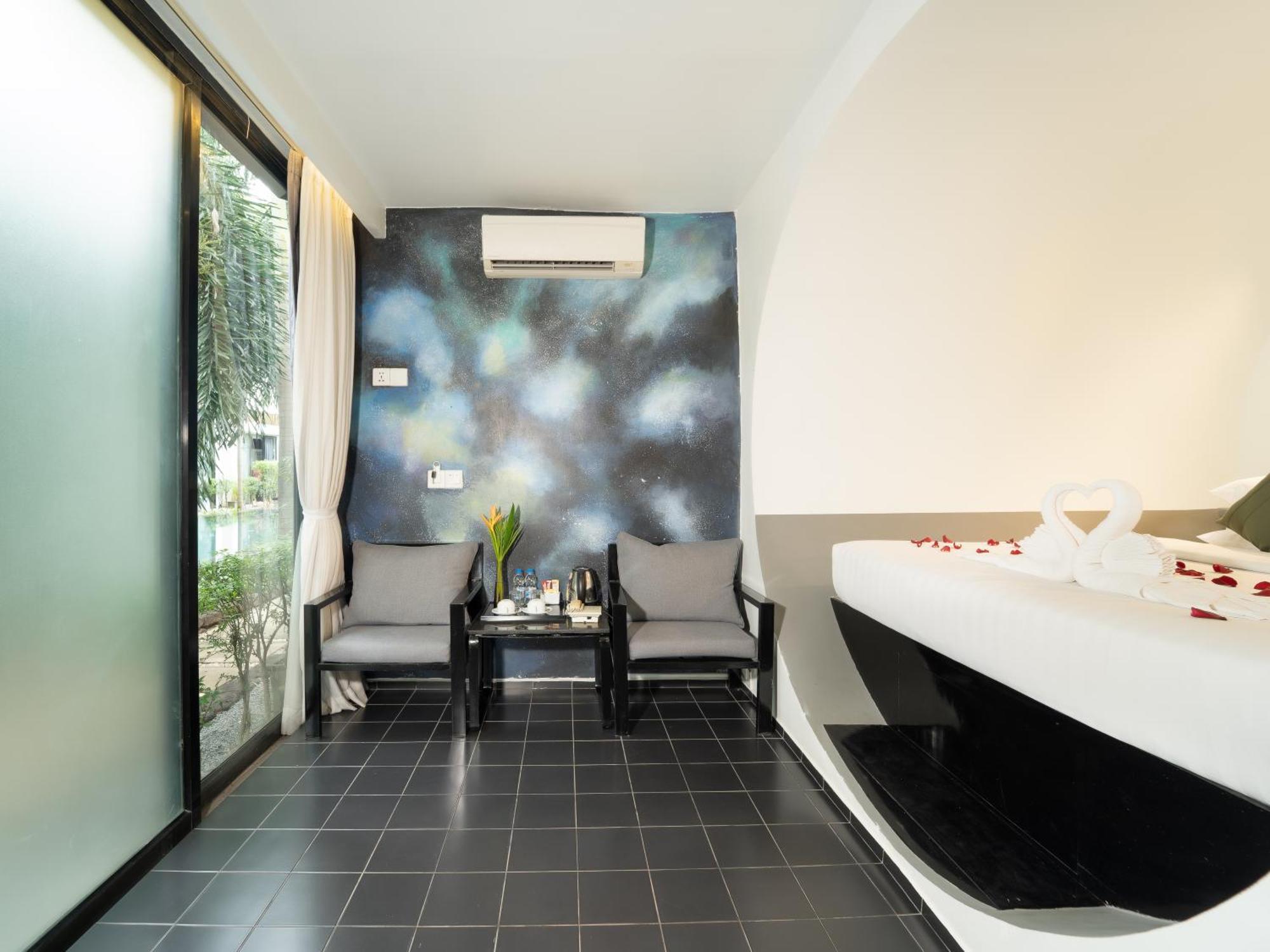 Tunnel Urban Retreat Hotel Сием Реап Екстериор снимка