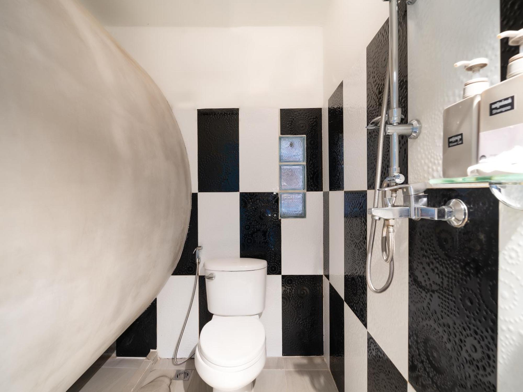 Tunnel Urban Retreat Hotel Сием Реап Екстериор снимка