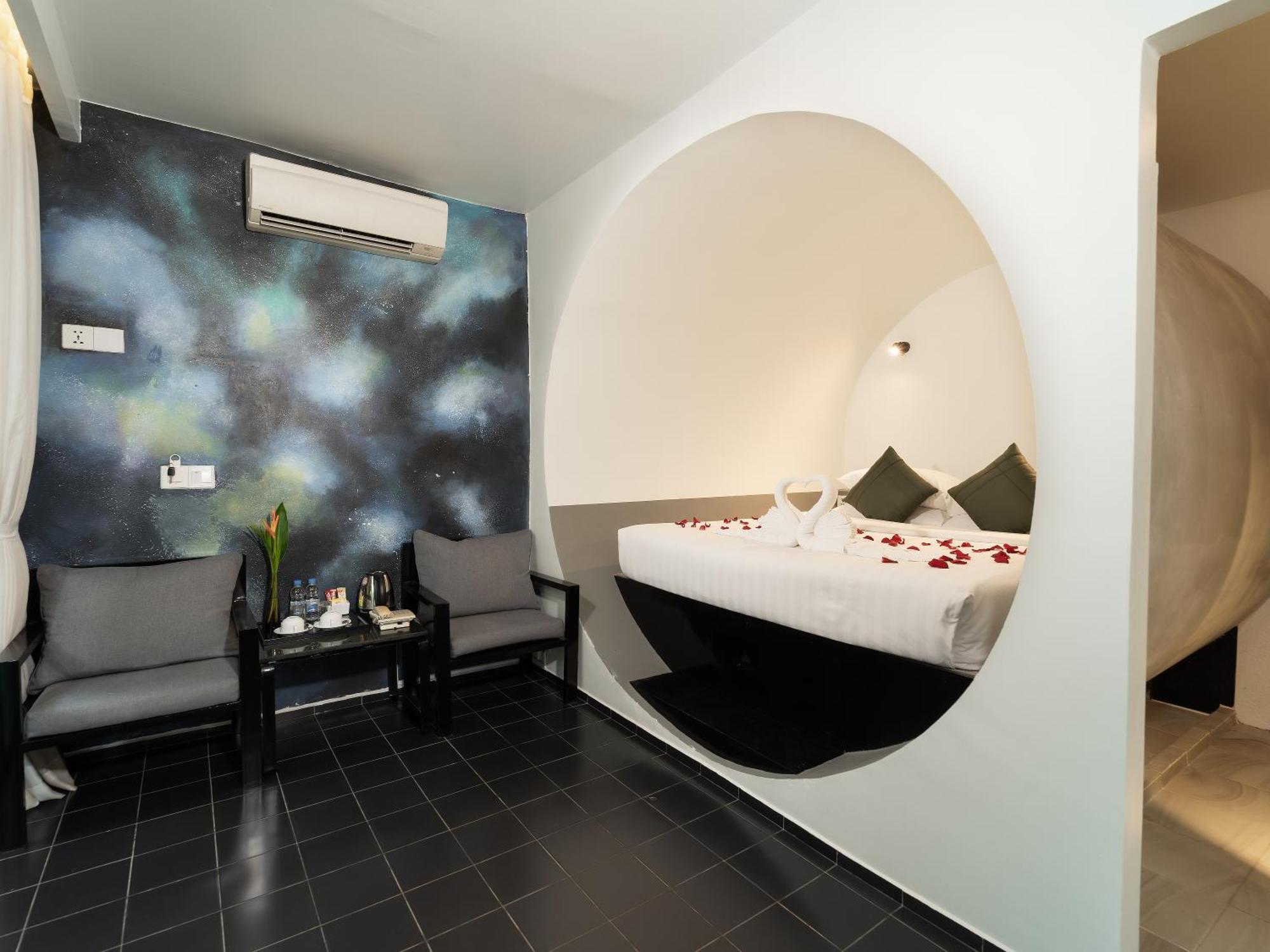 Tunnel Urban Retreat Hotel Сием Реап Екстериор снимка